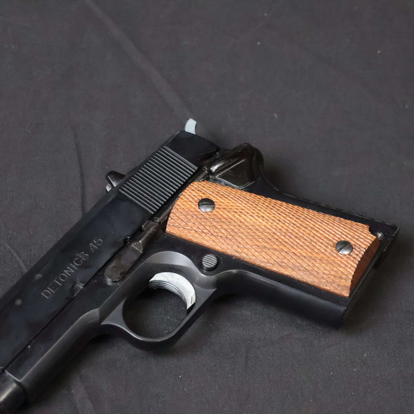 【中古】MGC デトニクス 45 モデルガン 木製グリップ